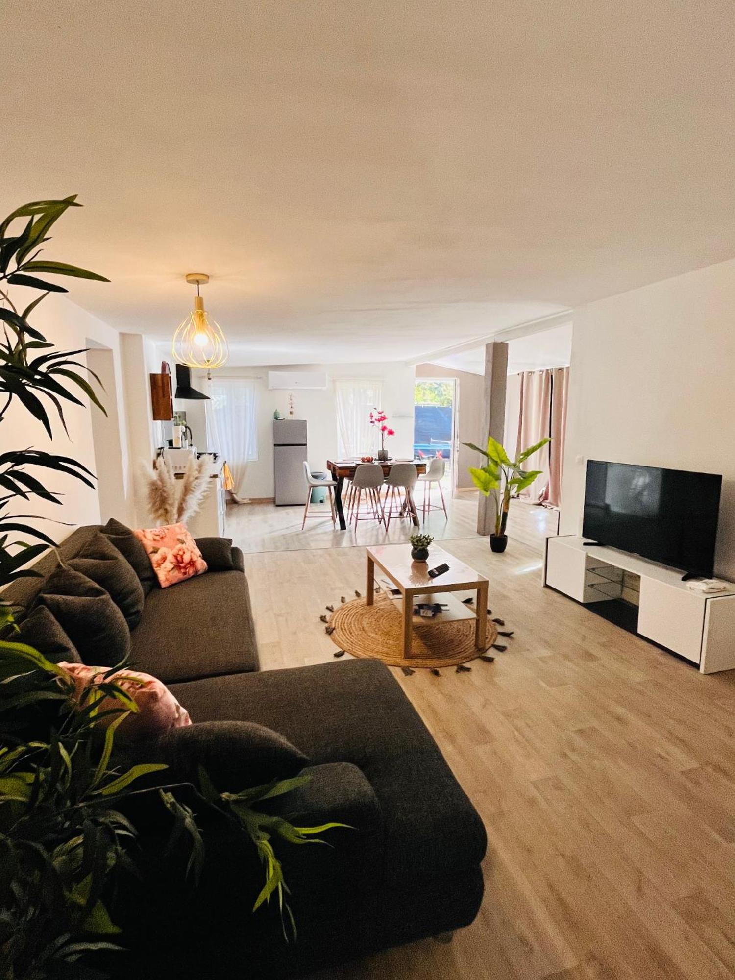 Location T3 Jardin Avec Piscine Villa Mèze Exteriör bild